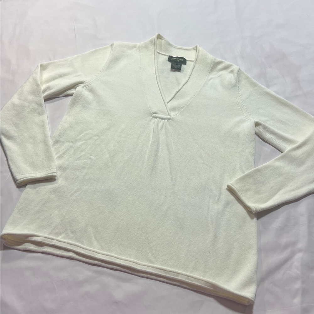 Eddie Bauer Cream V-Neck Knit Sweater Top Women’s Large Classic Soft Stretch
